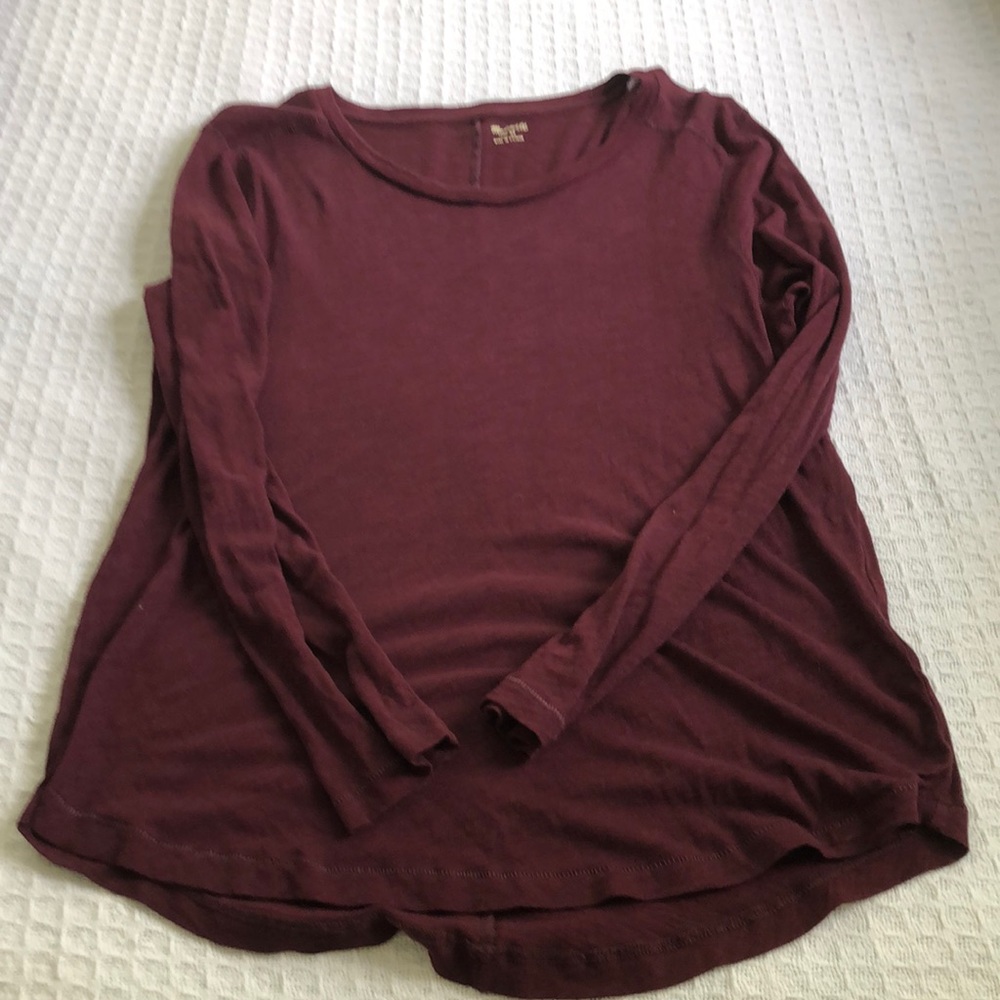 Light weight, long sleeve t-shirt